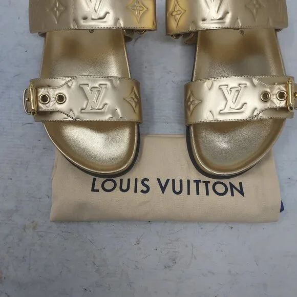 Louis Vuitton Gold Buckle Bom Dia Monogram Flat Slide Sandal - Picture 12 of 14